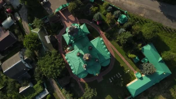 Дрон Знімає Над Куполом Православної Церкви Спіралі Відкриттям Навколишньої Панорами — стокове відео
