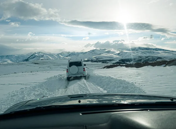 Snowy Highway High Mountains Day Concept Auto Travel — ストック写真
