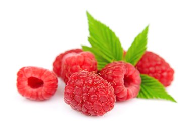 tatlı ahududu ile yapraklar