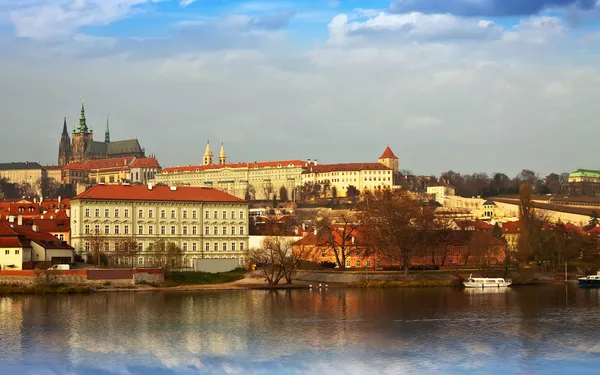 Utsikt över Pragborgen — Stockfoto