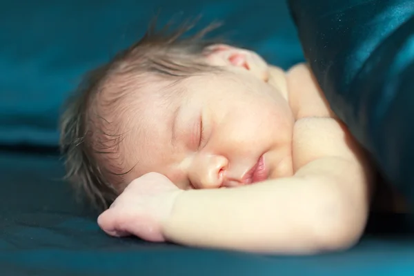 Newborn baby — Stock Photo, Image