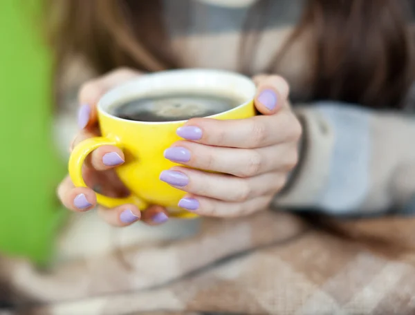 Cup in woman hands — Stock Photo, Image