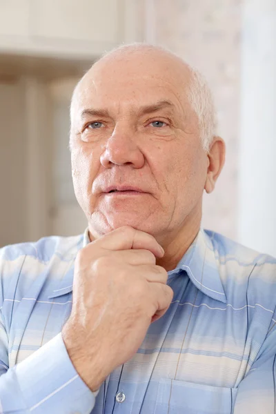 Vacker äldre man — Stockfoto