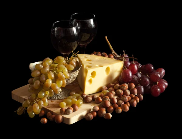 Uva e formaggio con bicchieri — Foto Stock