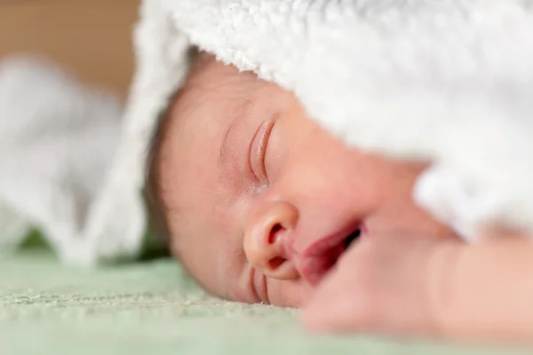 Pasgeboren baby — Stockfoto