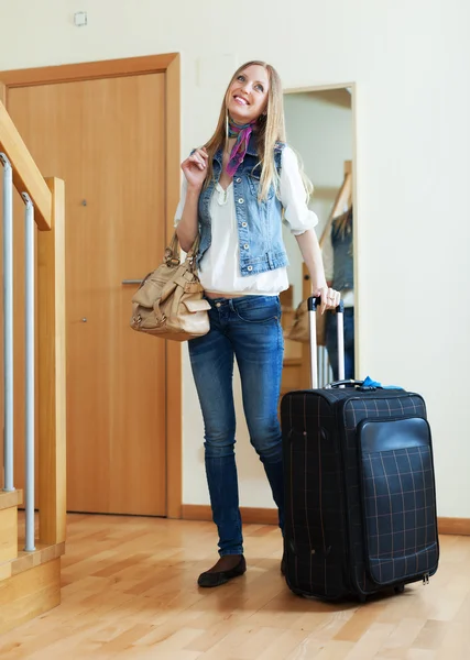 Dreaming wman with suitcase — Stock Photo, Image