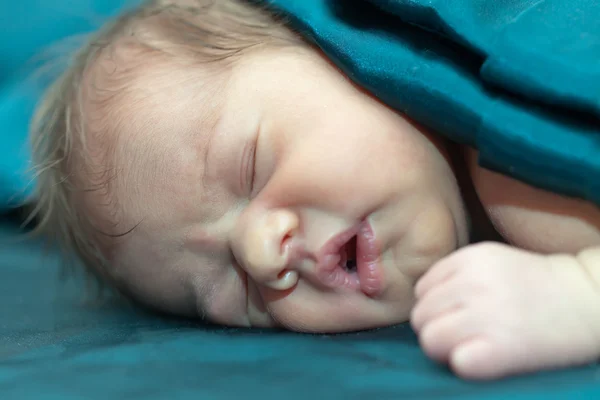 Newborn baby — Stock Photo, Image