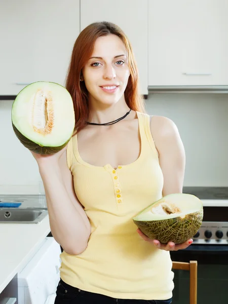 Woman with ripe melon — Stock Photo, Image