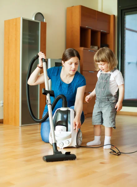 Woman and daughter — Stock Photo, Image