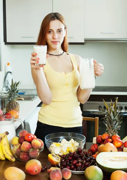 Woman drinking milk cocktail — Stock Photo, Image