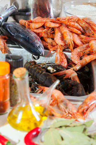 Fresh raw seafoods and spices — Stock Photo, Image