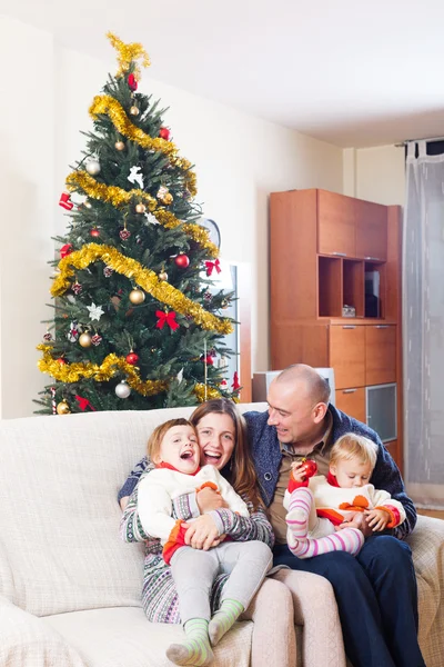 Famille à Noël — Photo