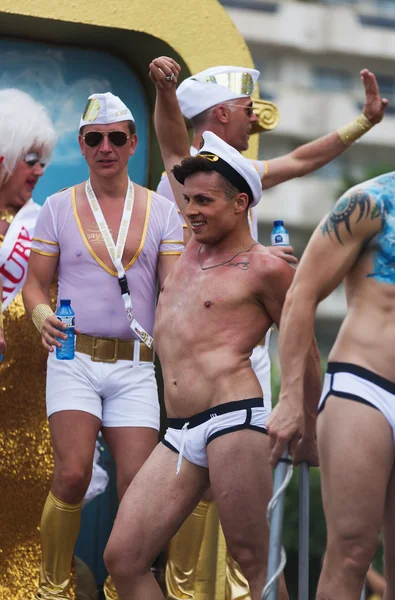 Gay pride-parade in sitges — Stockfoto