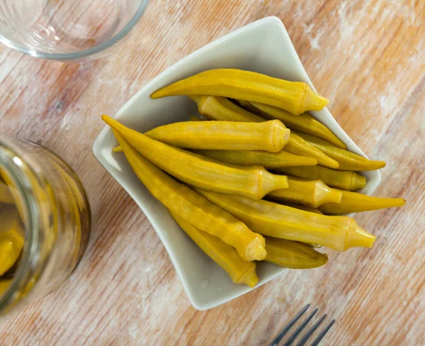 Homemade organic marinated pickled okra — Stock Photo, Image