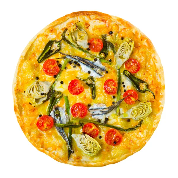 Vista superior da pizza com anchovas, alcachofras, queijo, tomates secos ao sol — Fotografia de Stock