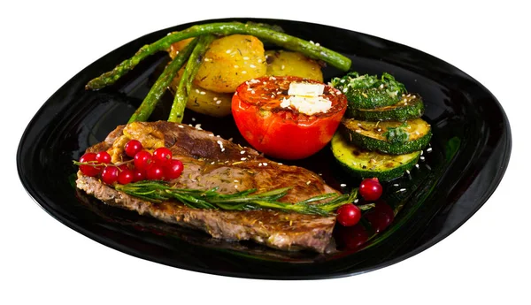 Veal with grilled vegetables — Stock Photo, Image