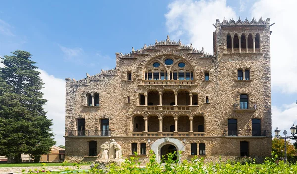 Asilo del Santo Cristo, Igualada — Foto de Stock