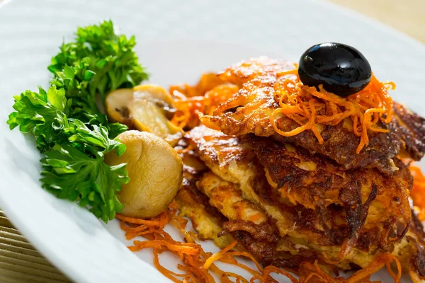 Vegetarian breakfast, fried carrot patties — Stock Photo, Image