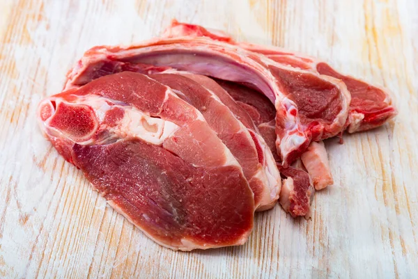 Raw chunks of lamb — Stock Photo, Image