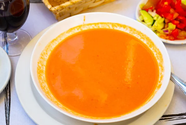 Soupe de tomate espagnole gaspacho — Photo