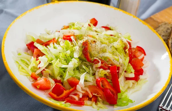 Prato de salada de baixa caloria — Fotografia de Stock