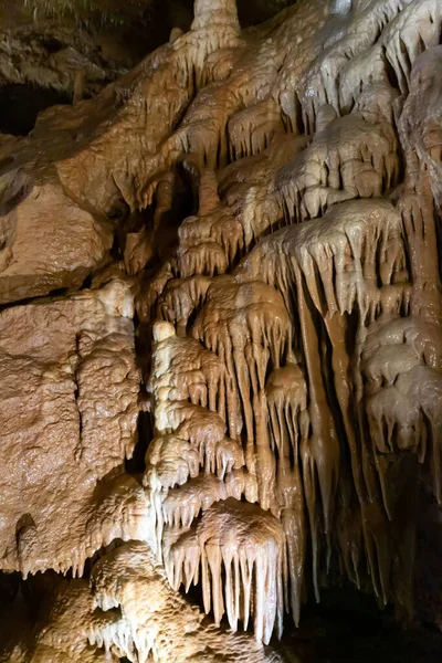 Formações dentro da Caverna de Balcarka — Fotografia de Stock