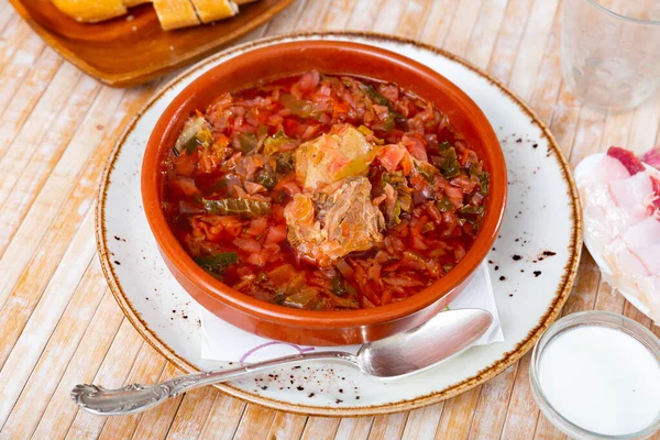 Prato tradicional de cozinha eslava Borsch — Fotografia de Stock