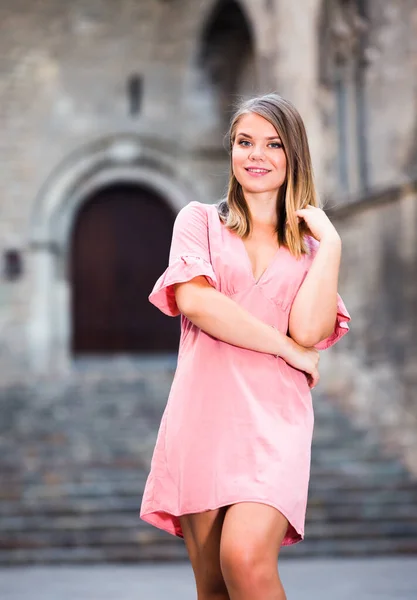 Portrait Handsome Smiling Woman Walking European City Street — Stock Photo, Image