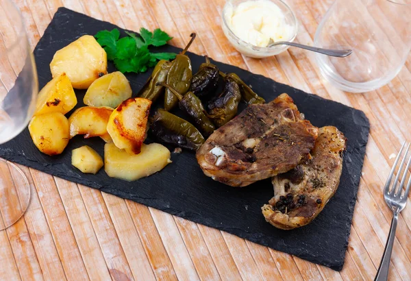 Portion Roasted Lamb Leg Potatoes Pepper Served Black Board — Stock Photo, Image