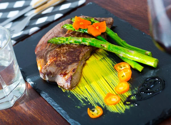 Appetizing Deep Fried Beef Entrecote Asparagus Kumquat Served Slate — Stock Photo, Image