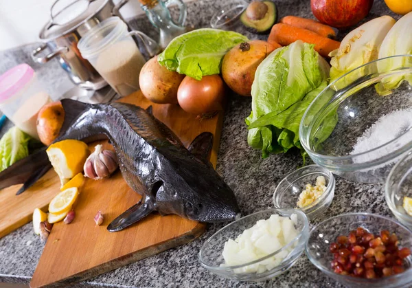 Raw Uncooked Fish Sturgeon Plate Preparing Vegetable Table — Stock Photo, Image