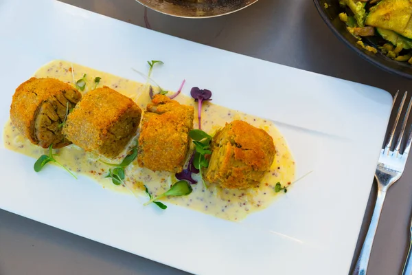 Assiette Andouillette Artisanale Servie Dans Une Assiette Café Cuisine Française — Photo