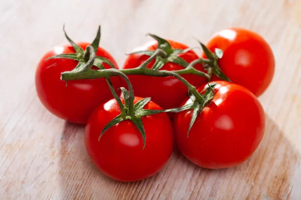 Afbeelding Van Rode Tomaten Houten Tafel Keuken — Stockfoto