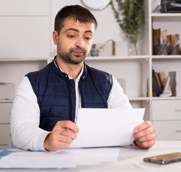 Sadly Young Man Struggling Pay Utility Bills Home Rent — Stock Photo, Image