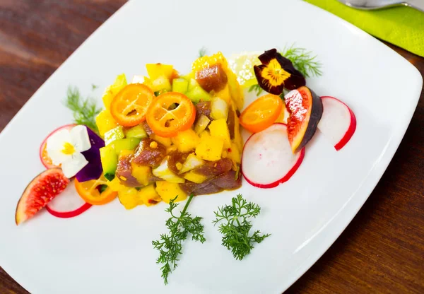 Colorful Fish Tartare Raw Tuna Chopped Mango Avocado Garnished Cumquat — Stock Photo, Image