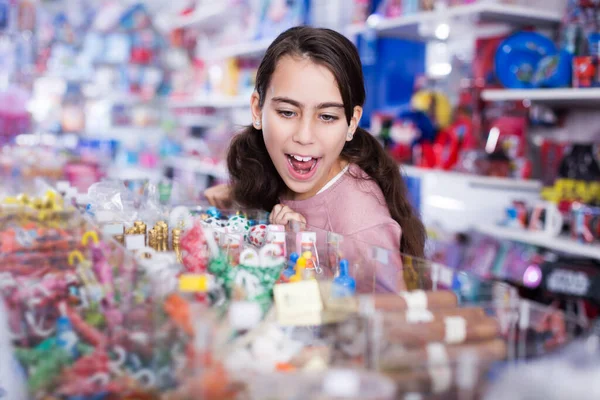 Glad Little Girl Open Mouth Buying Sweet Candies Store — Stock Photo, Image