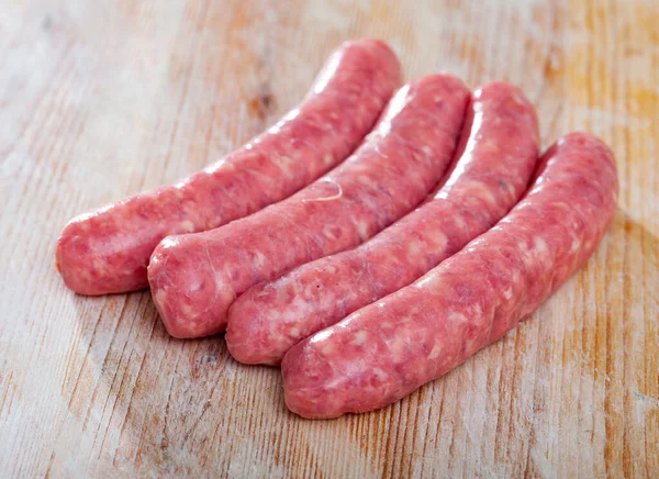 Raw Bratwurst Sausages Served Wooden Table — Fotografia de Stock