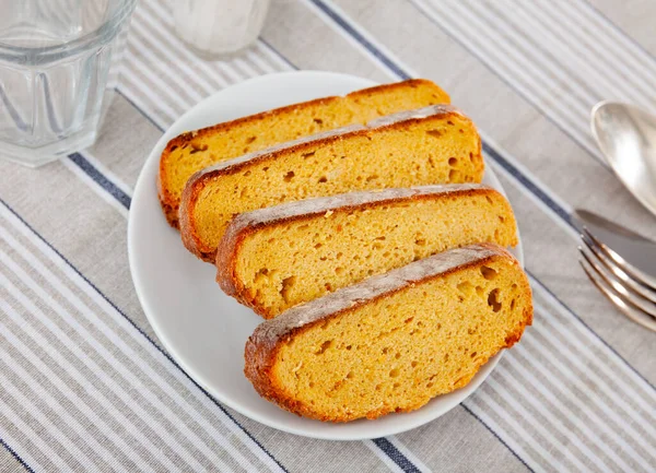 Crispy Appetizing Rustic Bread Cut Slices Still Life Captured — ストック写真