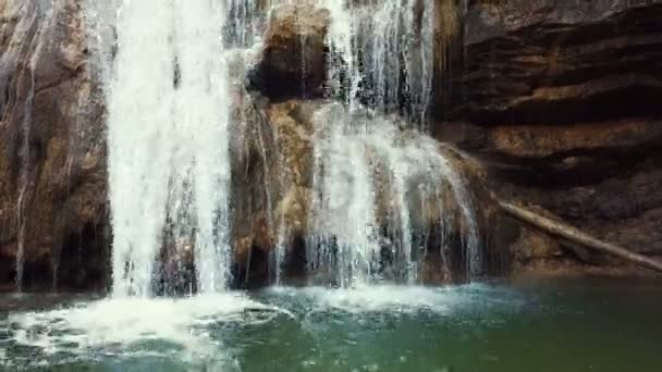 Torrent Cabana Mały Górski Potok Krystalicznie Czystą Wodą Wysokiej Jakości — Wideo stockowe