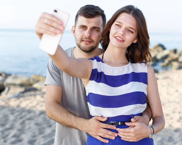 Positive Loving Couple Resting Taking Selfie Beach — 스톡 사진