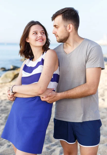 Young Loving Couple Standing Hugging Beach — Foto de Stock
