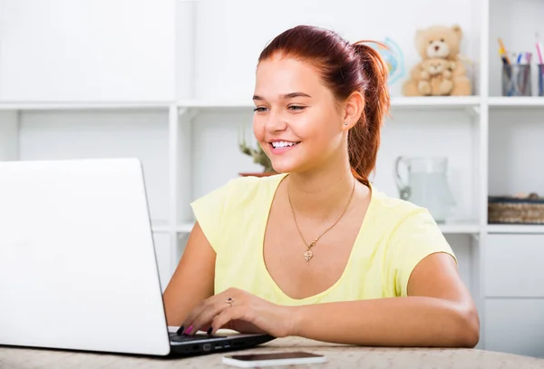 Cheerful Smiling Female Teenager Studying Computer Home — Stok fotoğraf