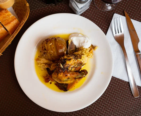 Portion Fried Chicken Potato Served Plate Poultry Dish Table — Stok fotoğraf