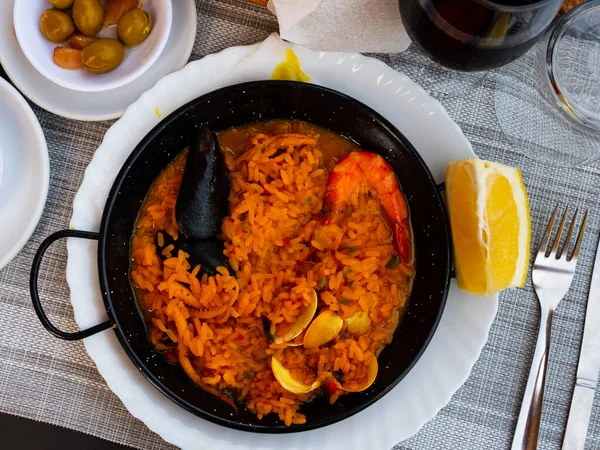 National Spanish Rice Dish Paella Tinted Saffron Prepared Olive Oil — Zdjęcie stockowe
