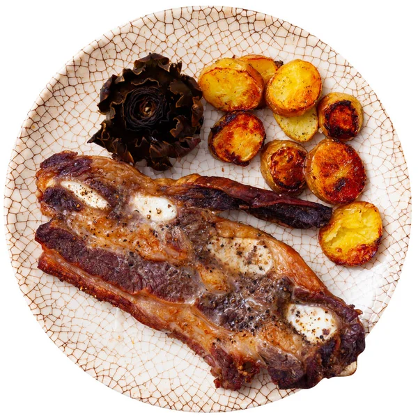 Appetizing Spanish Beef Churasco Sprinkled Spices Top Artichokes Sliced Fried — Stockfoto