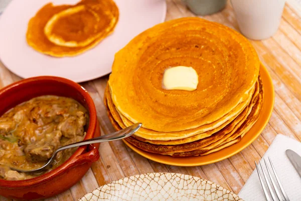 Appetizing Thin Pancakes Served Butter Machanka Stew Various Types Meat — Stock Photo, Image