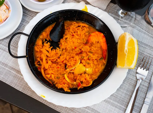 National Spanish Dish Paella Seafood Cooked Pan Rice Saffron Addition — 스톡 사진