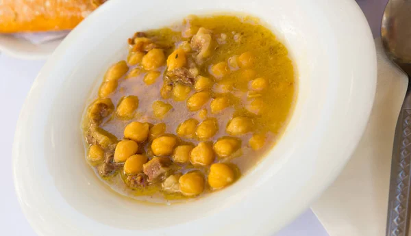 Catalan Cuisine Appetizing Stewed Chickpeas Iberian Bacon Served White Plate — Stok fotoğraf