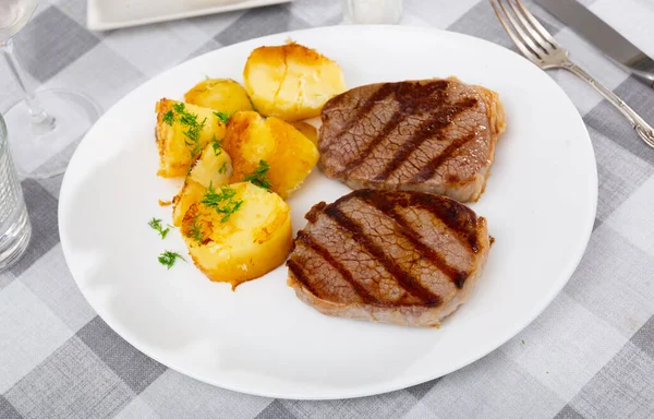 Fresh Grilled Beef Steak Served Plate Fried Potatoes — 图库照片