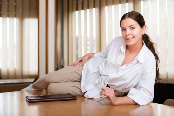 Sexual Office Secretary Posing Table Business Concept — Stock Photo, Image